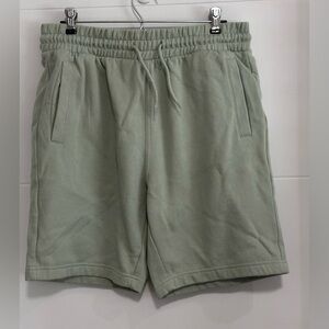 ✨New✨ H&M: Women’s Regular Fit Shorts- Size Medium